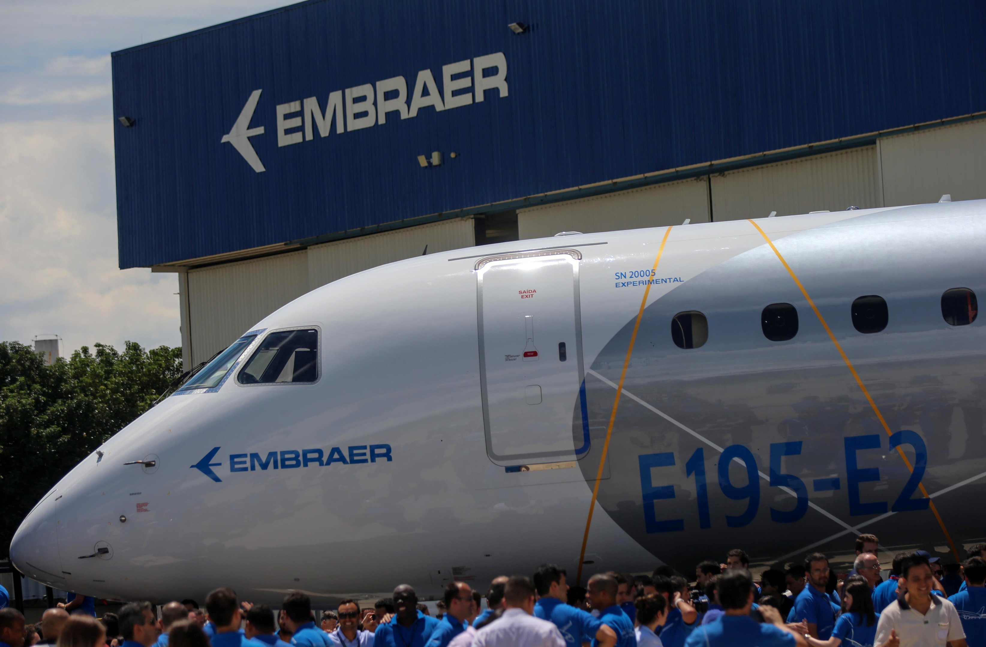 Embraer está "implacavelmente" focada em concretizar vendas, diz executivo