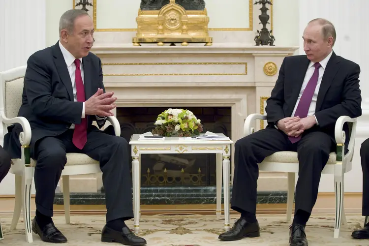 Reunião: Putin e Netanyahu também esperavam trocar opiniões sobre a regulação do conflito palestino-israelense (Pavel Golovkin/Pool/Reuters)