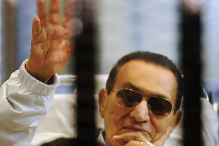 Mubarak: além de Adly, a corte sentenciou duas outras autoridades ministeriais à mesma pena sem direito a condiciona (Stringer/File Photo/Reuters)