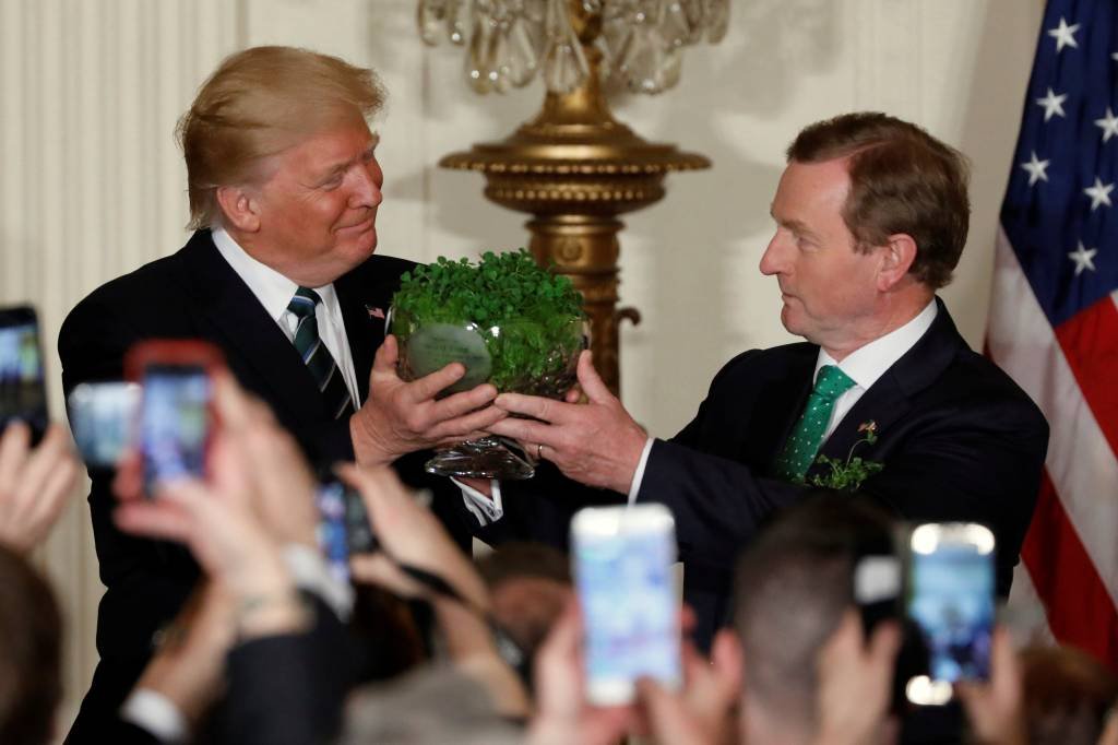 Premiê irlandês lembra a Trump que São Patrício era imigrante