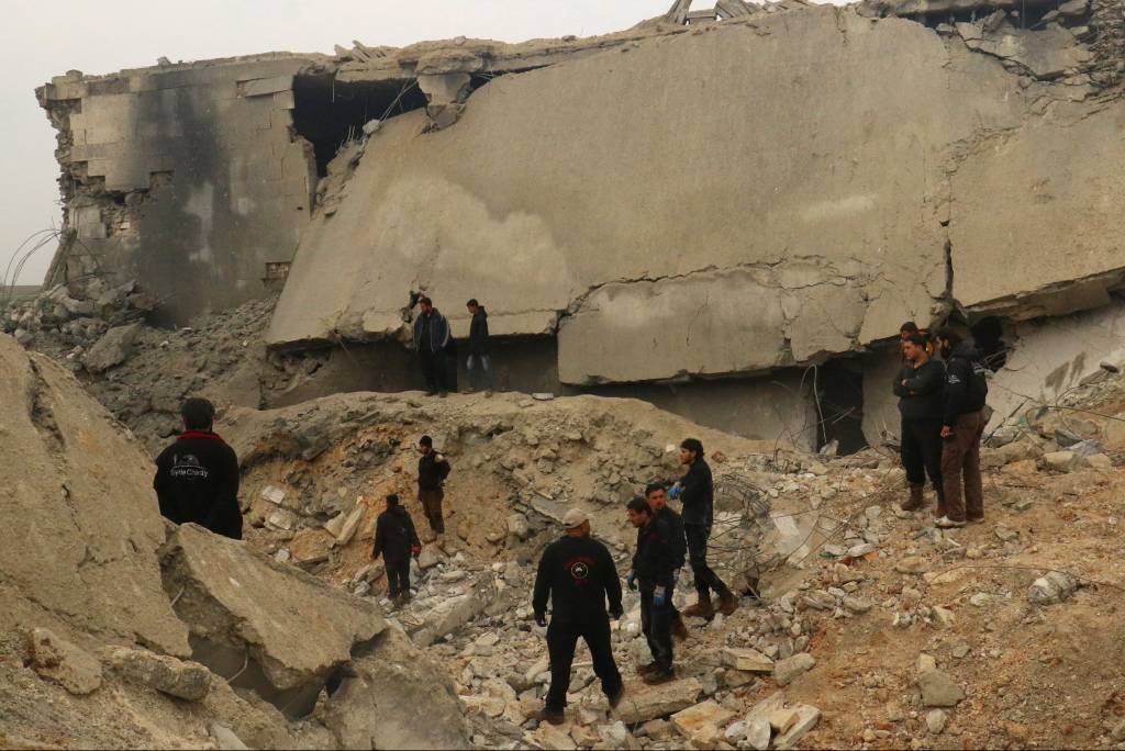 EUA reconhecem bombardeio na Síria, mas negam ataque a mesquita