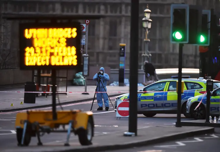 Ataque em Londres: polícia confirmou hoje que efetuou oito detenções em relação com o atentado (Hannah McKay/Reuters)