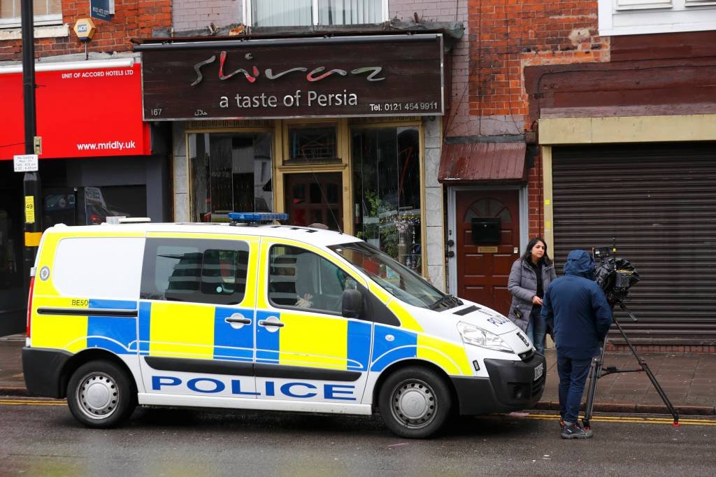 Polícia britânica prende dois sob "suspeita de terrorismo"