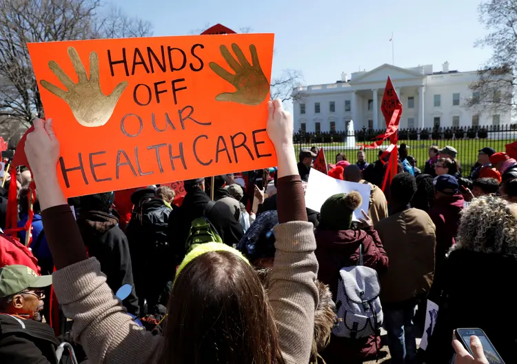 Obamacare: a nova versão da lei de saúde divide republicanos moderados e conservadores (Kevin Lamarque/Reuters)