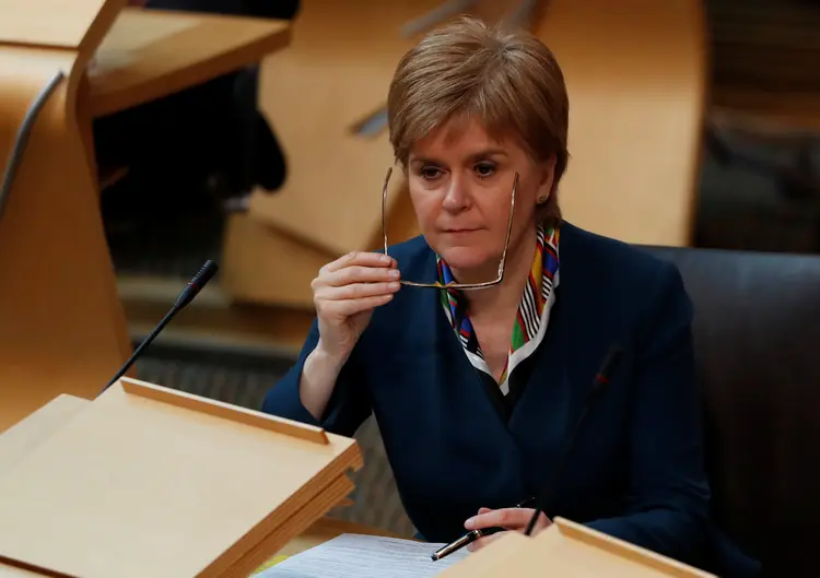 Sturgeon: em 2014, a Escócia realizou um primeiro referendo sobre a independência, no qual 55,3% dos participantes votaram por permanecer no Reino Unido (Russell Cheyne/Reuters)
