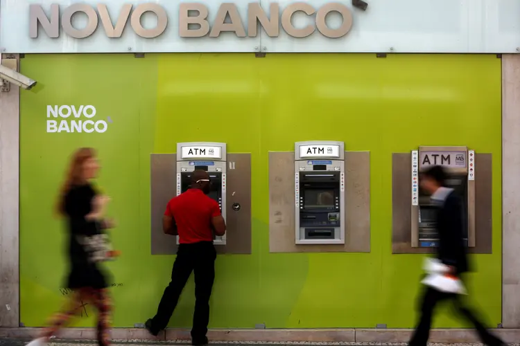 Novo Banco: "A venda é um passo importante para a estabilidade do sistema bancário", disse o presidente do banco central português (Pedro Nunes/Reuters)