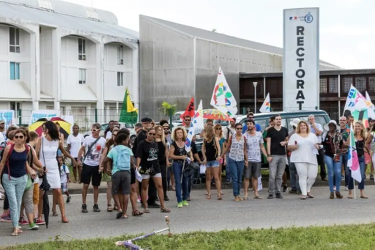 Há vários dias a Guiana Francesa vive um movimento de descontentamento social a menos de um mês das eleições presidenciais (Jody Amiet/AFP)