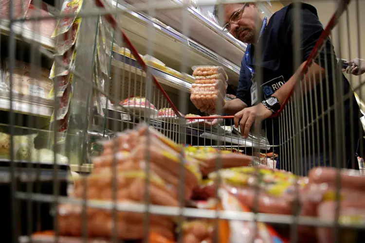 Alimentos: greve dos caminhoneiros restringiu a oferta de muitos alimentos in natura nos estabelecimentos (Ricardo Moraes/Reuters)