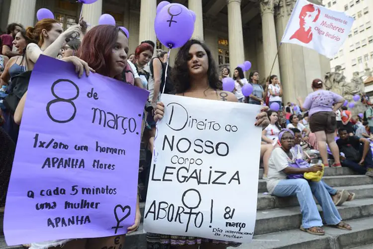 Protesto pela legalização do aborto: o projeto deve criminalizar até mesmo as três possibilidades de aborto hoje permitidas legalmente no País (Agência Brasil/Agência Brasil)