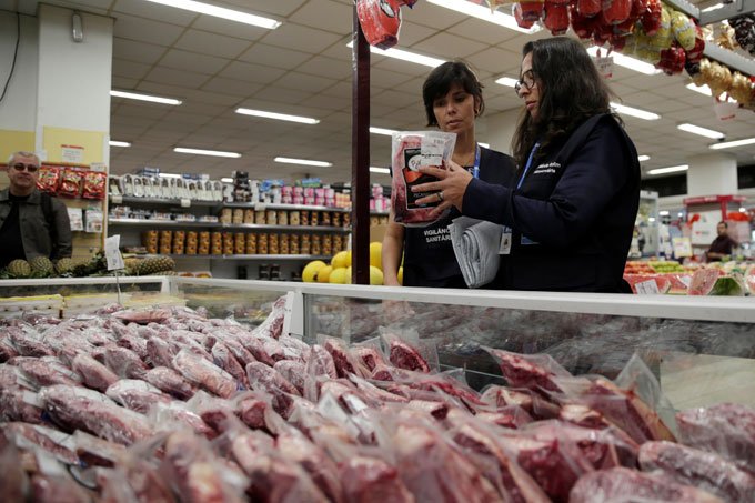 Argentina elevará controle sobre importações de carnes do Brasil