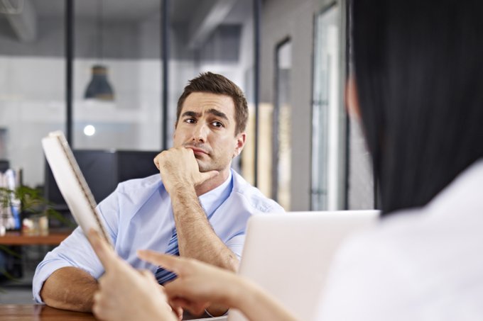 Como se apresentar quando o recrutador disser “fale sobre você”