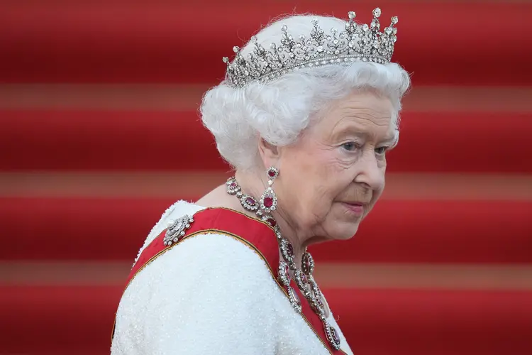 Rainha Elizabeth: "meus pensamentos, minhas orações e minhas mais profundas condolências estão com todos aqueles que foram afetados pela terrível violência de ontem" (Sean Gallup/Getty Images)