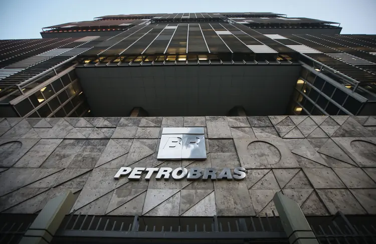 Petrobras: o executivo explicou que a conclusão da refinaria do Comperj está sendo negociada com a chinesa CNPC (Mario Tama/Getty Images)