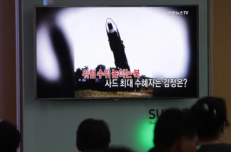 Defesa: os dois países anunciaram hoje que começaram a implantar os primeiros elementos do Sistema de Defesa Terminal de Área a Grande Altitude (THAAD) em solo sul-coreano (Chung Sung-Jun/Getty Images)