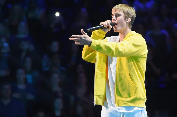 Justin Bieber: fãs já foram roubados, já brigaram entre si, foram hostilizados por torcedores, mas não desistem (Nicholas Hunt/Getty Images)