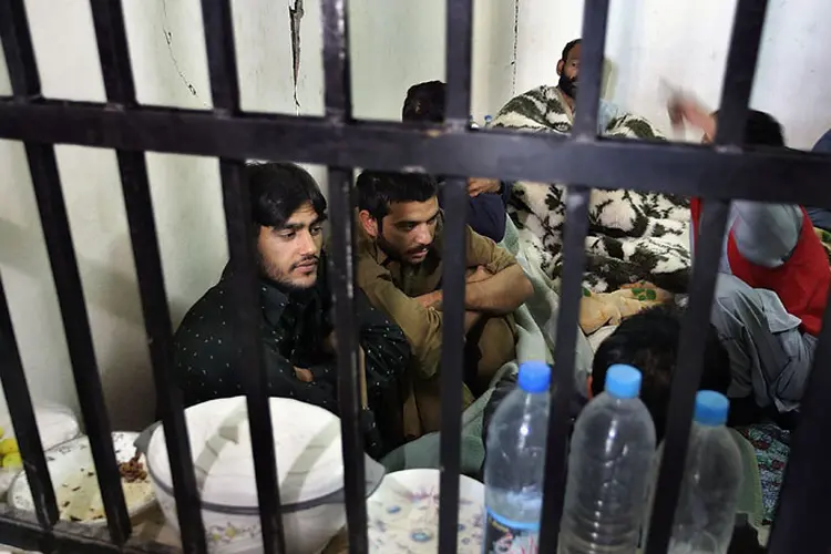 Prisão: "os 39 presos foram entregues através da passagem fronteiriça de Wagah", a única ativa entre as nações, informou um porta-voz paquistanês (Getty Images)