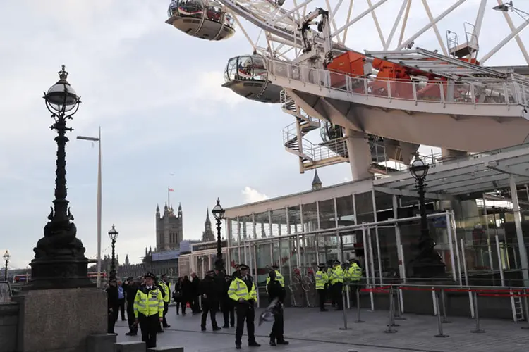 London Eye: até o momento sabe-se que uma pessoa morreu e várias ficaram feridas (Eddie Keogh/Reuters)