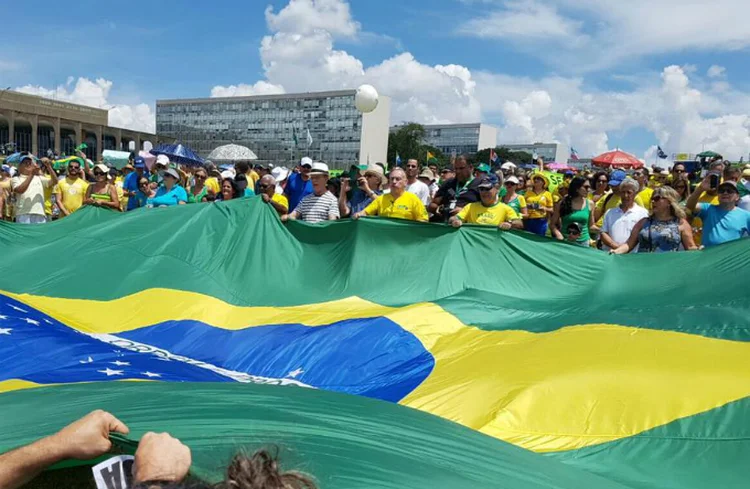 Vem pra Rua: movimento afirmou que é "a favor da redução da carga tributária, do corte de privilégios inaceitáveis e da diminuição do tamanho do Estado" (Vem pra Rua/Facebook/Divulgação)