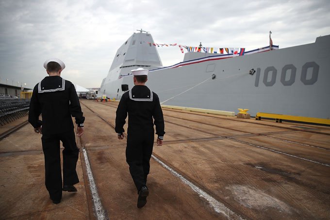 EUA e Japão realizam manobras navais no Mar da China