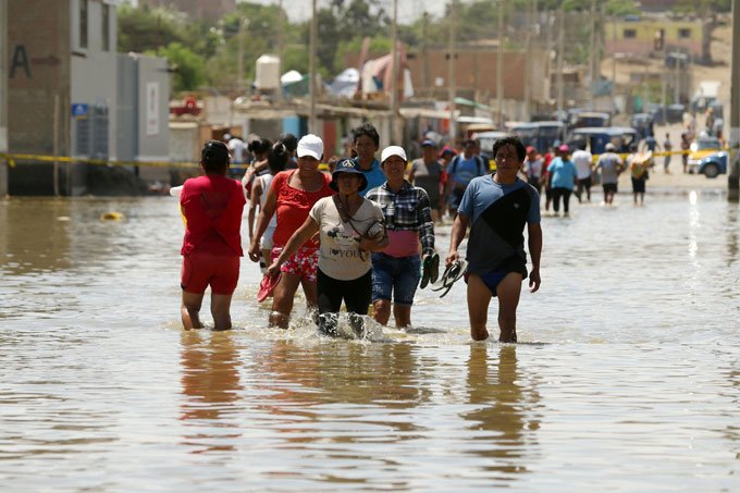 Sobe para 84 número de mortos por chuvas e inundações no Peru