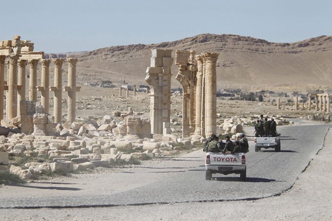 Exército da Síria retoma cidade Palmira do Estado Islâmico