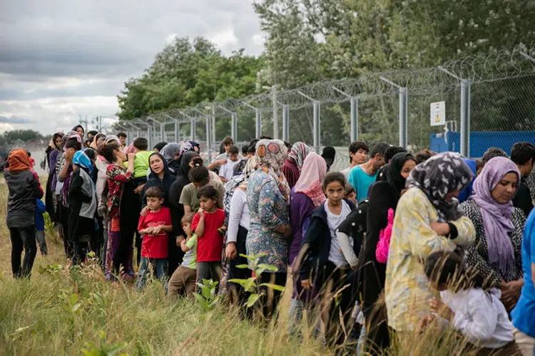 Refugiados: a Corte Europeia concluiu hoje que a Hungria vulnerou os direitos à liberdade e à segurança (Matt Cardy/Getty Images)