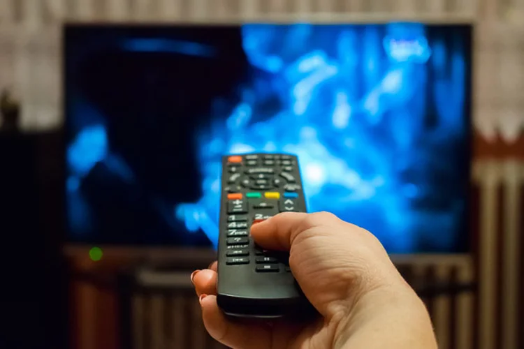 Televisão: percentual de lares de São Paulo aptos para receber a programação digital da TV aberta subiu para 92% (iStock/Thinkstock)