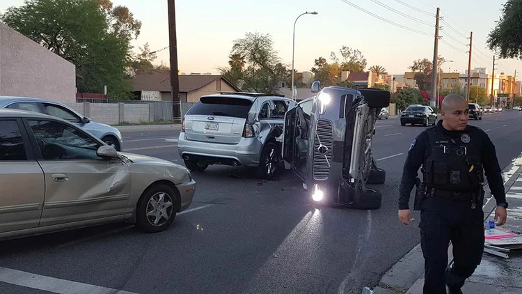 Acidente com carro do Uber no Arizona: a sucessão de problemas da companhia cresce a cada dia   (Mark Beach/Reuters)