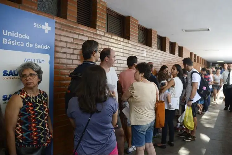 Febre amarela: o programa de vacinação contra a febre amarela no Rio só terminará no fim do ano ou até que toda a população esteja imunizad (Tomaz Silva/Agência Brasil)