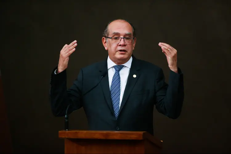 Gilmar Mendes: o ministro admitiu estar preocupado com todas as investigações em andamento, envolvendo desvios de recursos e negociações de partidos em torno de coligações (Antônio Cruz/Agência Brasil)