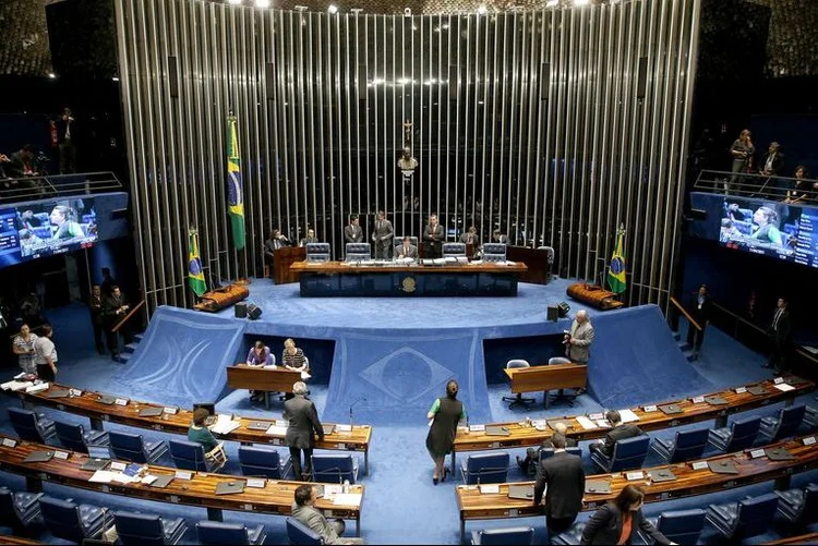 Senado: a proposta precisa de 49 votos favoráveis para ser aprovada, entre 81 senadores (Wilson Dias/Agência Brasil)