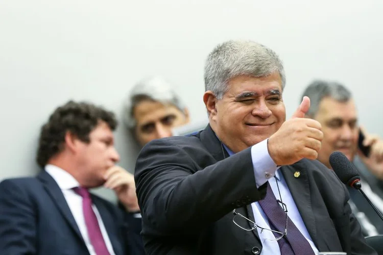 Presidente da comissão especial, Carlos Marun: a comissão retomou a leitura, mas diante de pedido inclusive da oposição, Marun deu o parecer como lido (Marcelo Camargo/Agência Brasil)