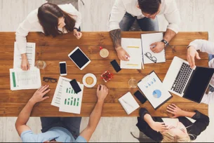 Essas são as atitudes que definirão o sucesso no trabalho em 2025, segundo ex-executiva do Google