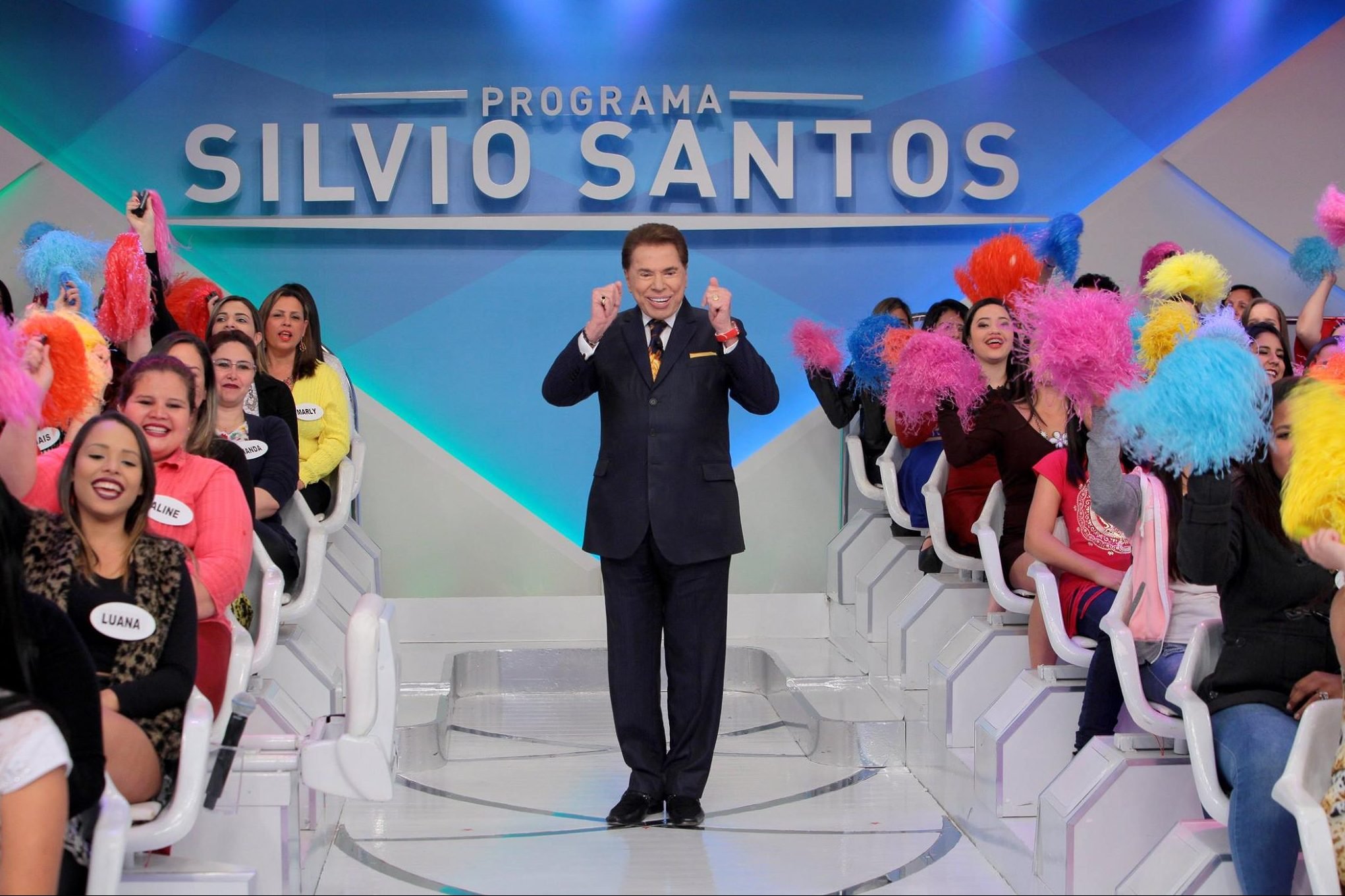 Qual era o verdadeiro nome de Silvio Santos? E o porquê da escolha de seu nome artístico