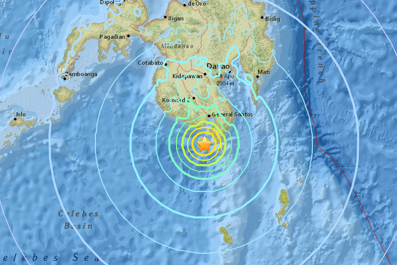 Forte tremor de magnitude 6,8 sacode Filipinas