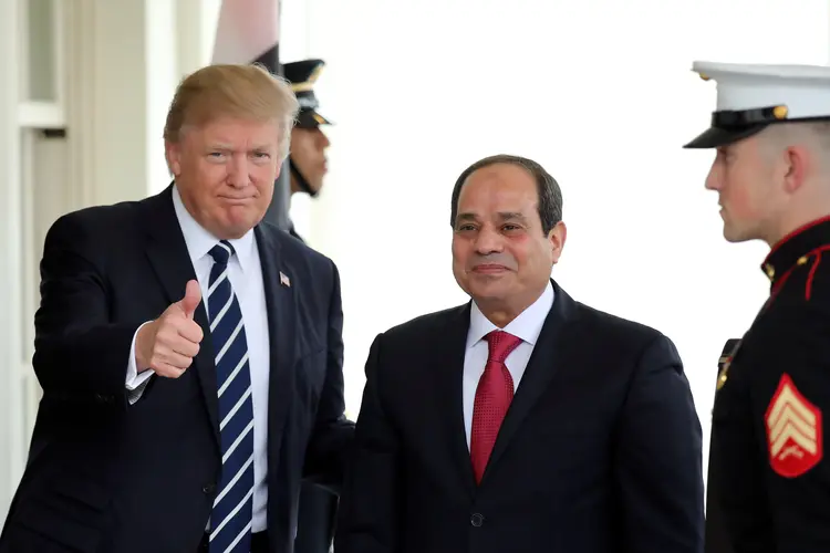 Trump e al-Sisi: segundo afirmou Trump hoje, a partir de agora o Egito tem nele e nos EUA "um grande amigo e aliado" (Carlos Barria/Reuters)