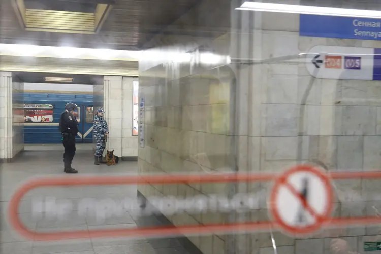 Estação Sennaya Ploshchad voltou a ser fechada em São Petesburgo (Grigory Dukor/Reuters)