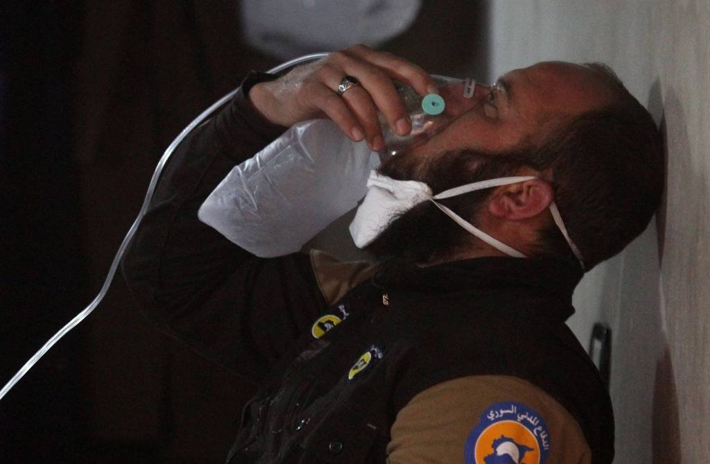 Suposto bombardeio químico deixa ao menos 58 mortos na Síria
