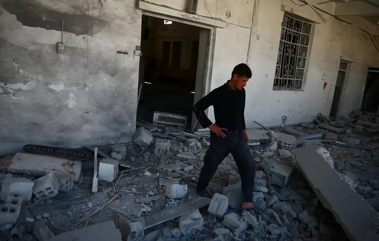 Síria: a principal aliança opositora acusou aviões governamentais de terem bombardeado a população (Bassam Khabieh/Reuters)