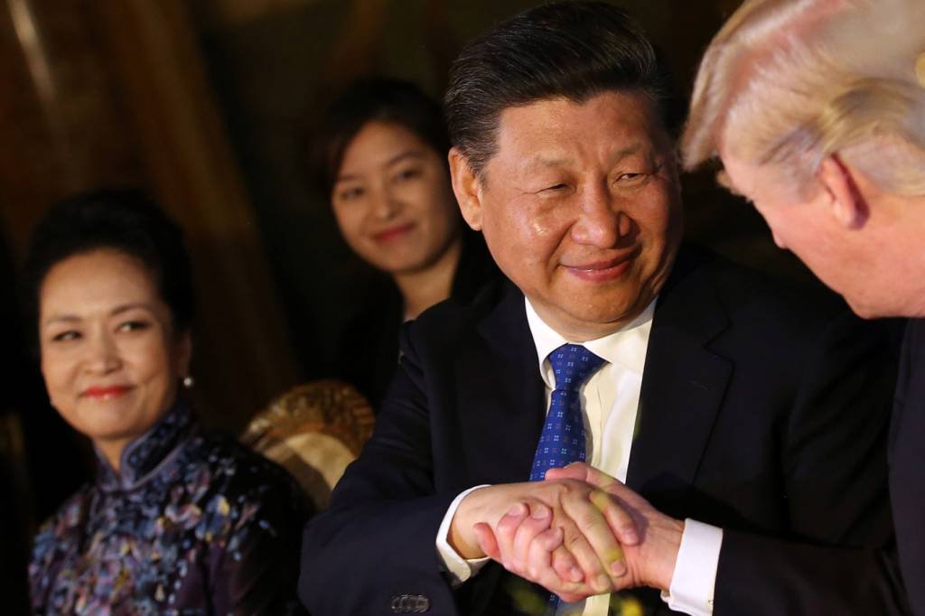 Presidente chinês pede cooperação comercial em reunião com Trump