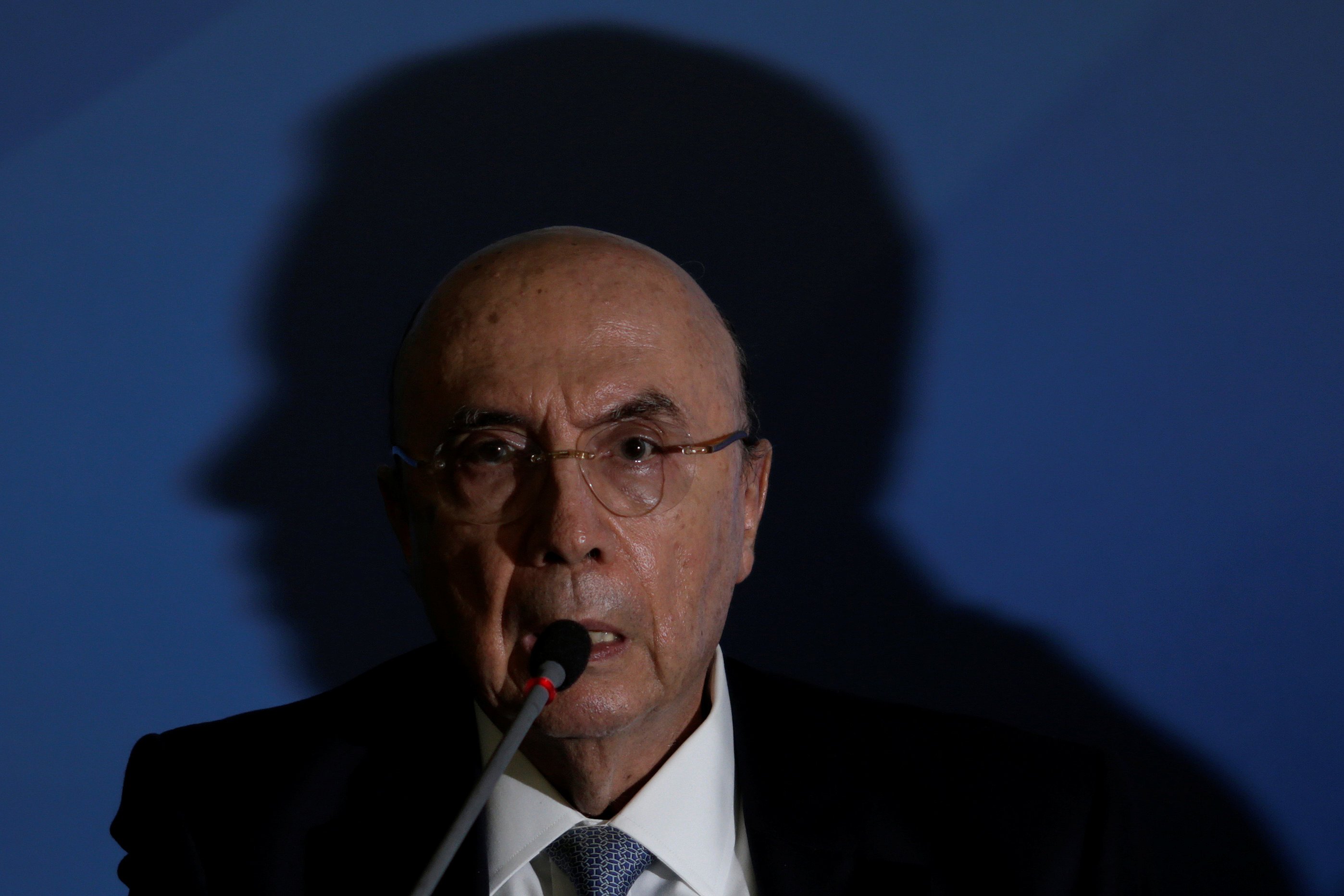 Meirelles: reforma não vai prejudicar trabalhador de menor renda