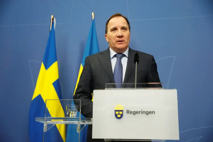 Stefan Löfven: "Hoje, fomos vítimas de um terrível ataque no coração da nossa capital. Sabemos que há quatro mortos, vários feridos e todo um país unido na dor, na revolta e na determinação" (Fredrik Sandberg/TT News Agency/Reuters)