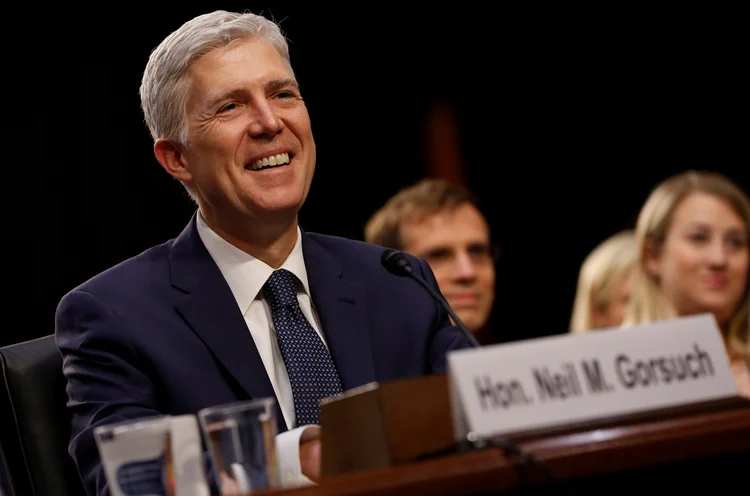 Neil Gorsuch: eram necessários 60 votos para nomeá-lo, mas a mesa do Congresso conseguiu mudar as regras para aprová-lo (Jonathan Ernst/File Photo/Reuters)