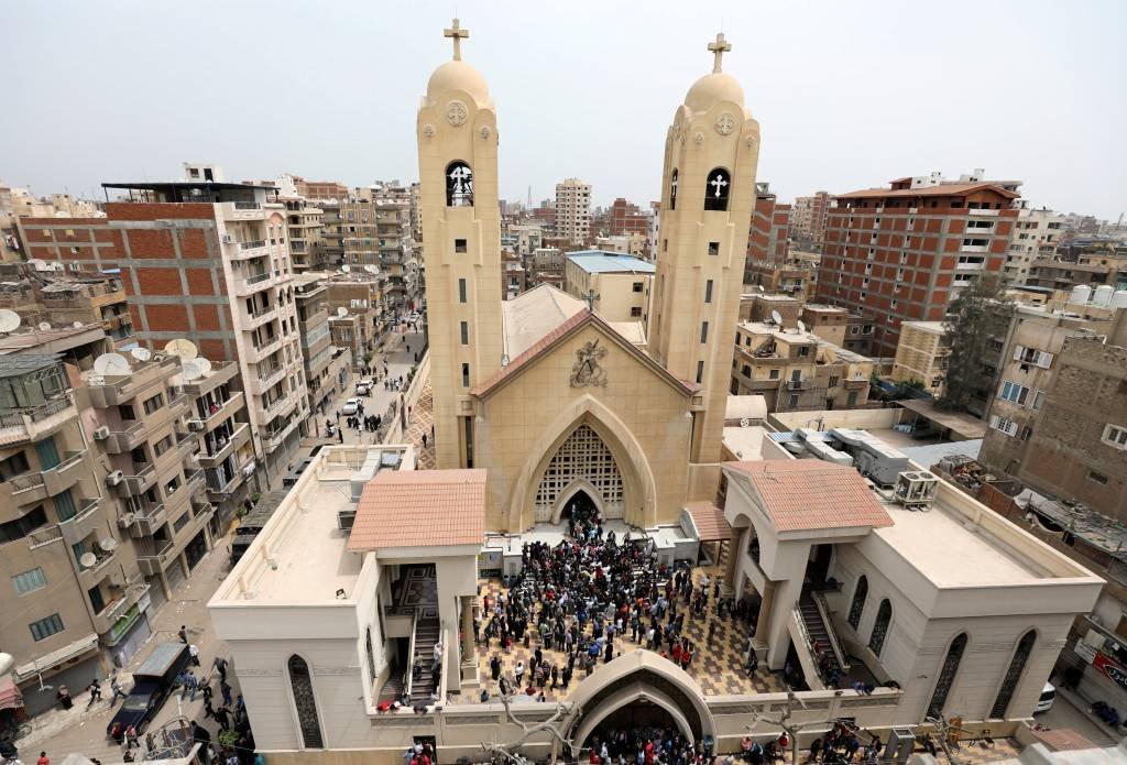Igrejas cristãs cancelam atividades no Egito por segurança