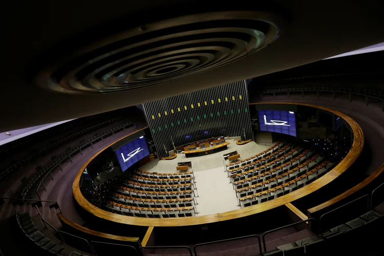 Câmara: as emendas, destacadas para serem votadas separadamente, podem alterar o texto-base já aprovado pelos deputados no mês passado (Ueslei Marcelino/Reuters)