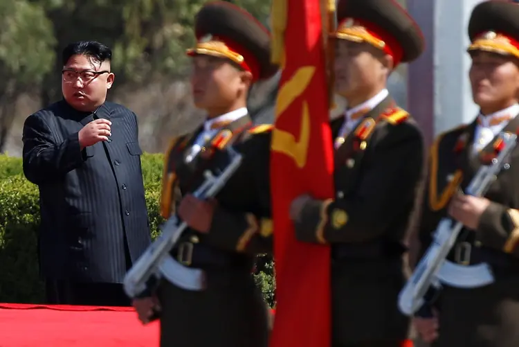 Kim Jong-un: exercícios foram feitos dentro das comemorações que Pyongyang prepara para festejar neste sábado o "Dia do Sol" (Damir Sagolj/Reuters)