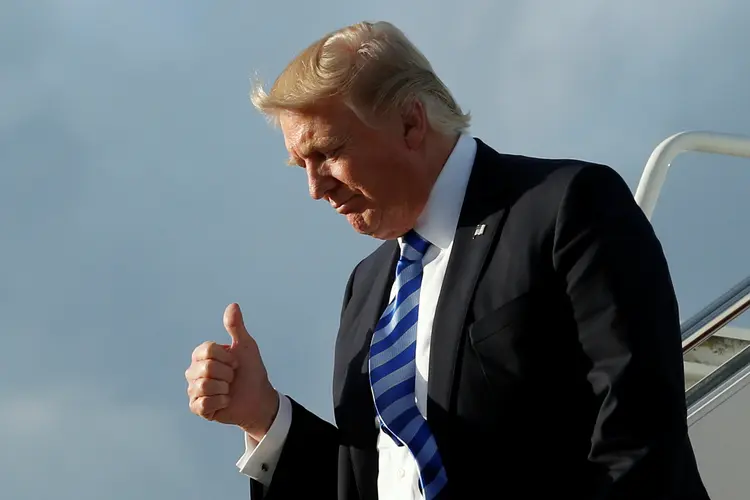 Trump: "o muro é uma ferramenta muito importante para impedir que as drogas invadam nosso país e envenenem a nossa juventude (e muitos outros)!", defendeu Trump (Yuri Gripas/Reuters)