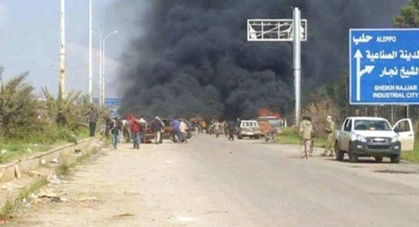 Explosões atingem comboio de ônibus perto de Aleppo, na Síria