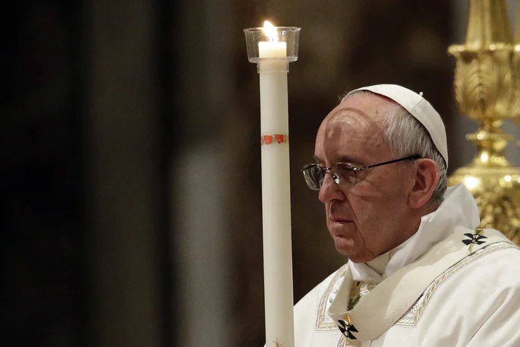 Papa Francisco: "Também podemos ver os rostos daqueles que são recebidos com desprezo porque são imigrantes, privados de país, casa e família", disse ele (Max Rossi/Reuters)