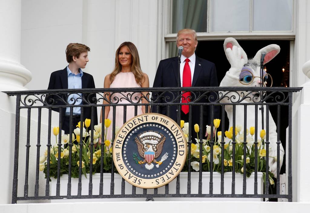 Trump e Melania estreiam na comemoração de Páscoa da Casa Branca
